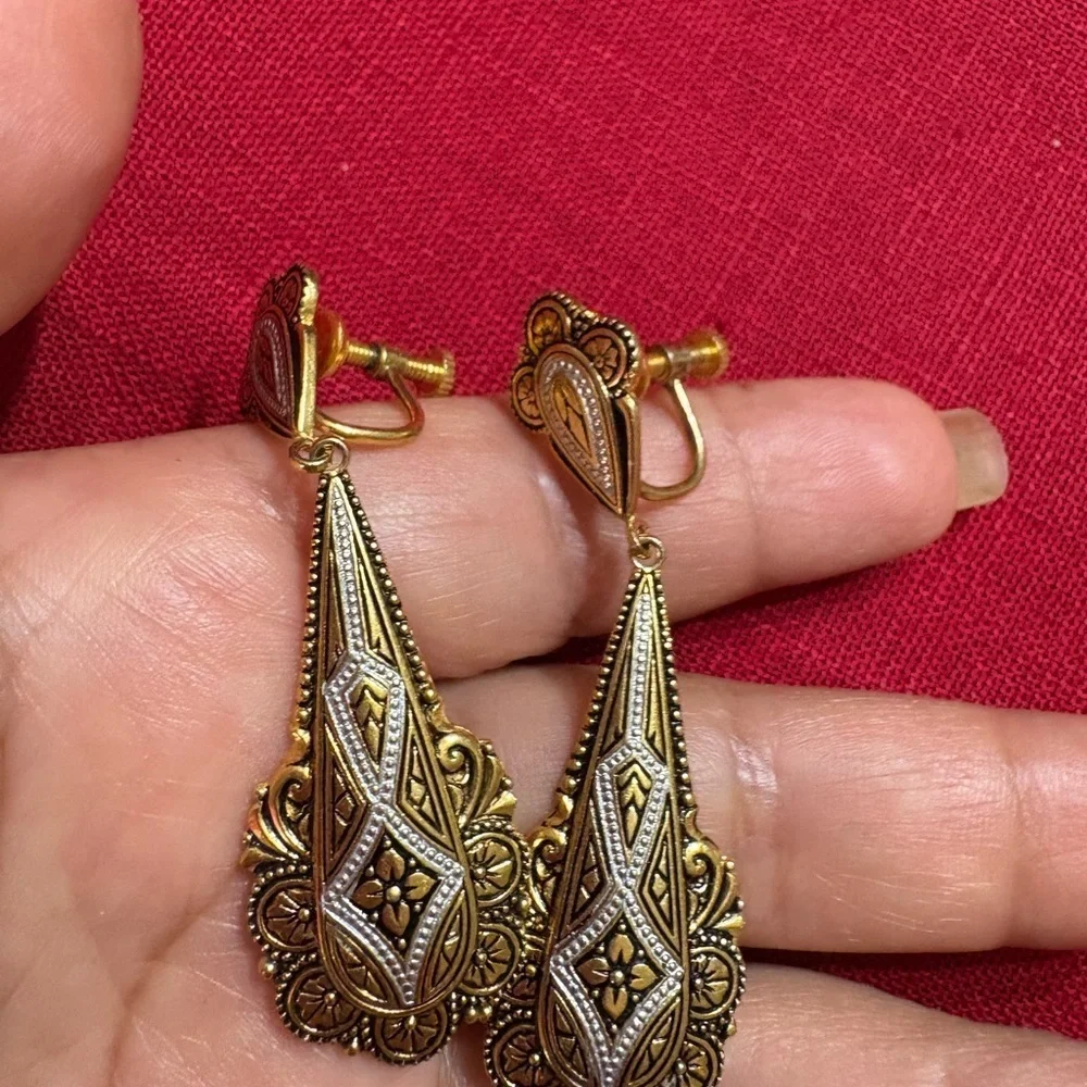 Vintage Elegant Gold and Silver Teardrop Earrings